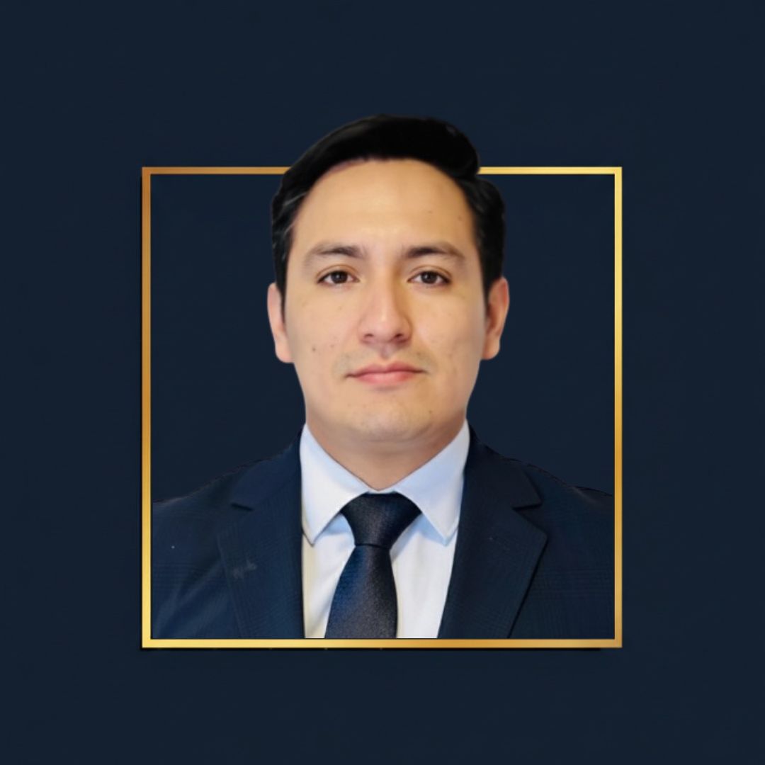 Dr. Brayan Arturo Paredes Espejo